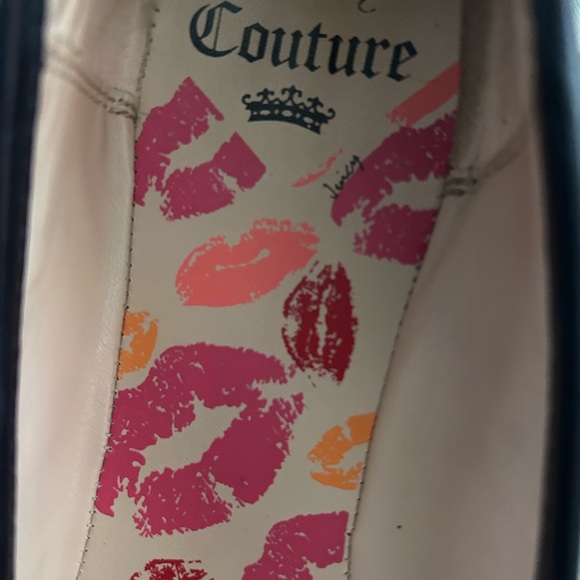 LNWOT Juicy Couture black / gold ballet style flats. - Picture 3 of 4